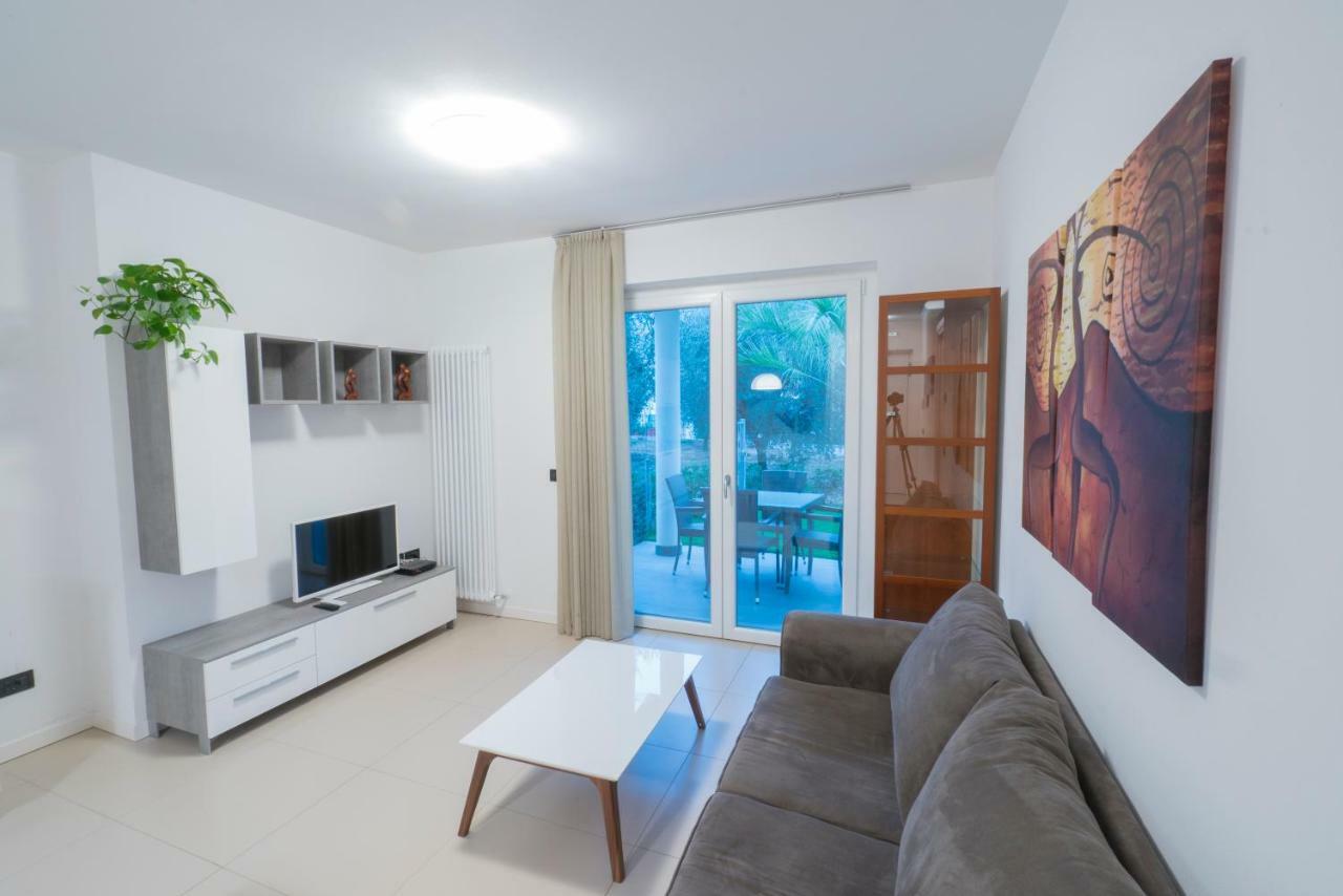 Oleeva Apartment Riva del Garda Eksteriør billede