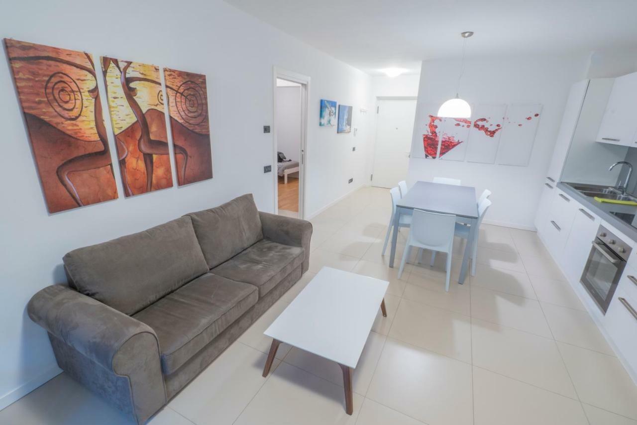 Oleeva Apartment Riva del Garda Eksteriør billede