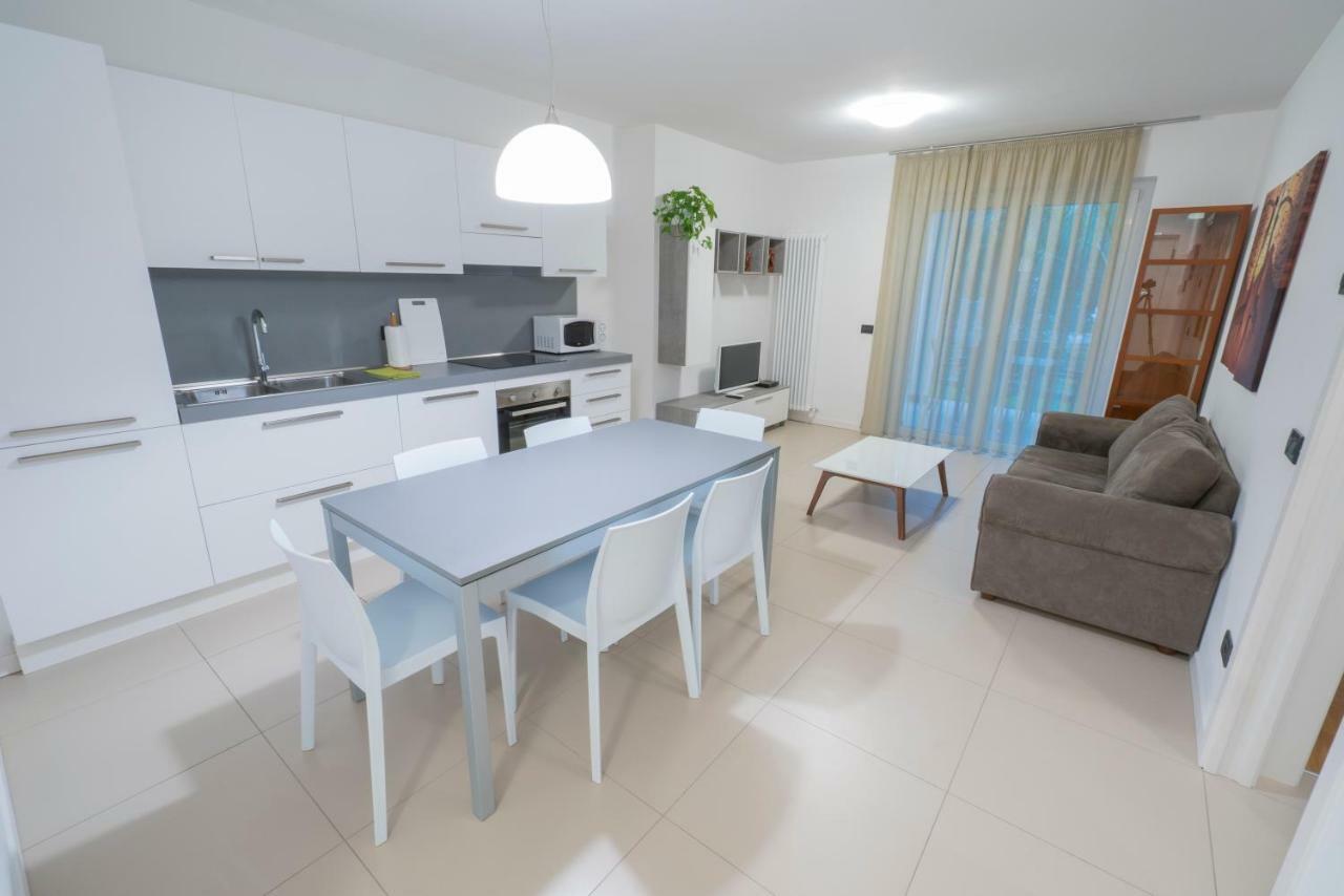 Oleeva Apartment Riva del Garda Eksteriør billede